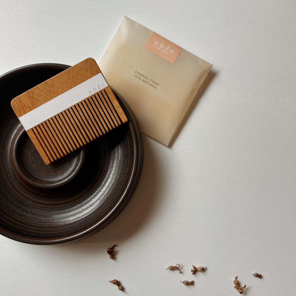 Nūdo Nature Made Bamboo Hair Comb Review el Soul