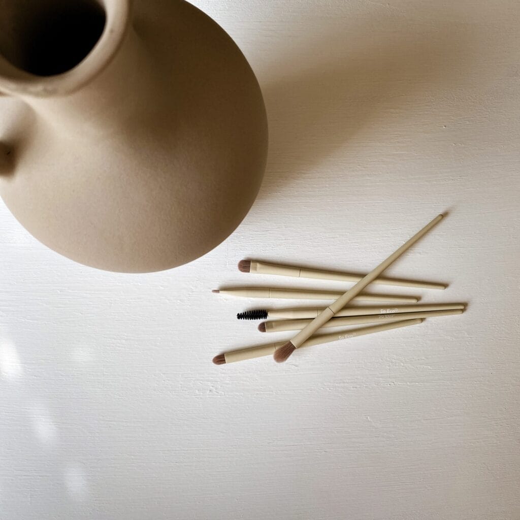 Sustainable Make up Brushes must-have: So Eco Eye and Brow set review